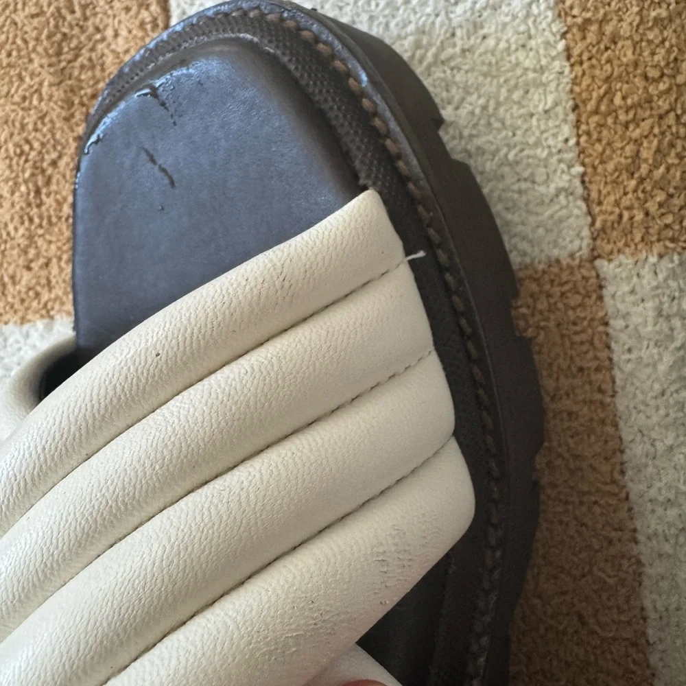 Tory Burch Lug Sole Heeled Sandals Quilted Leather Crisscross size 8 - Picture 5 of 11